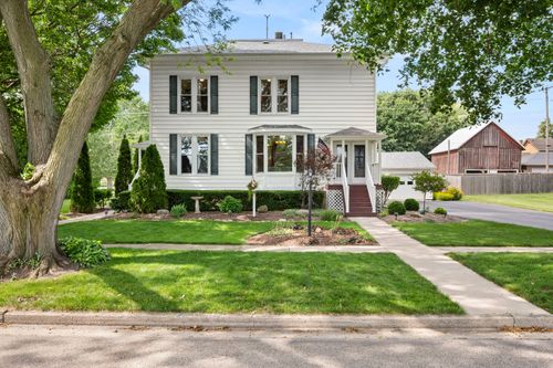 204 E Navaho Ave, Shabbona, IL, 60550-5150 | Card Image