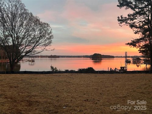 2563 Brawley School Rd, Mooresville, NC, 28117-7302 | Card Image