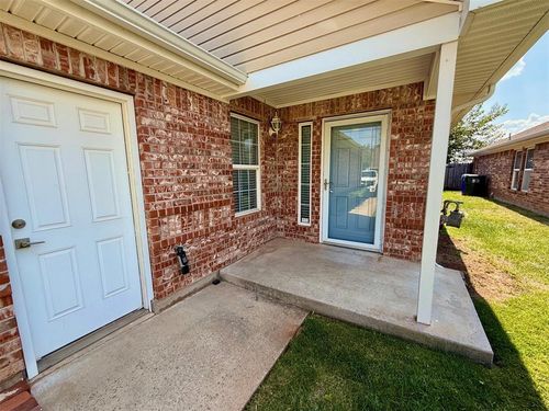 2056 24th Ave Se, Norman, OK, 73071-1031 | Card Image