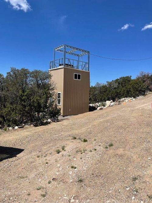 40 Morper Ln, Edgewood, NM, 87015-7205 | Card Image