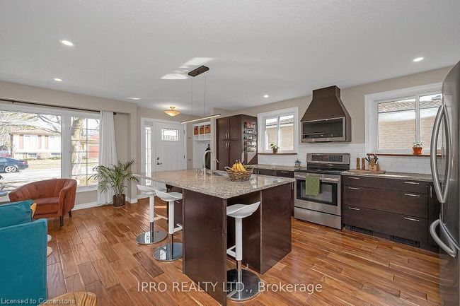 64 Hahn Ave, House other with 3 bedrooms, 2 bathrooms and 3 parking in Cambridge ON | Image 5