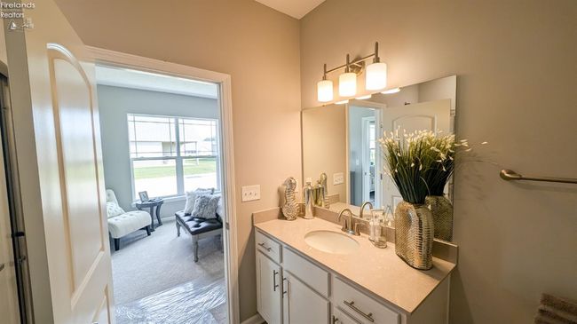 5011 Coventry Cir, Condo with 2 bedrooms, 2 bathrooms and 2 parking in Huron OH | Image 7