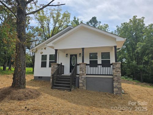 205 W Roswell St, Troy, NC, 27371-2845 | Card Image