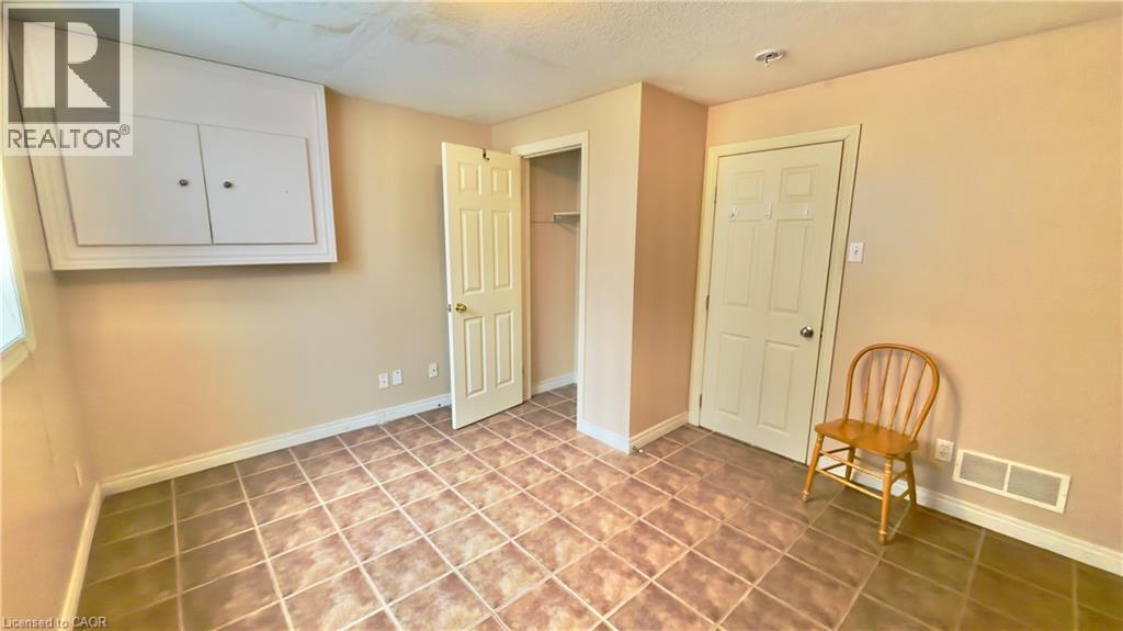 Residential Lease in Waterloo 2