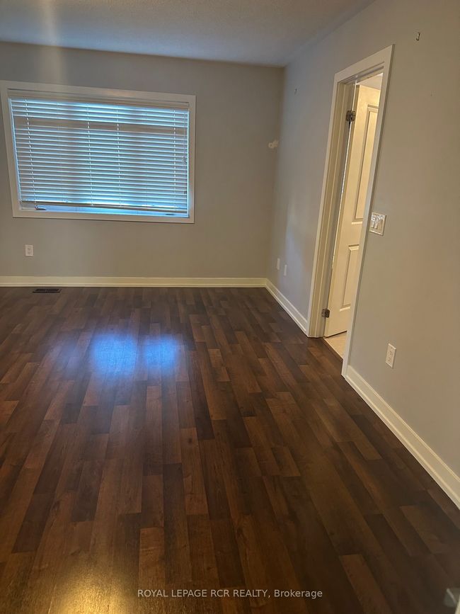 17 Ledger Point Cres, House attached with 3 bedrooms, 3 bathrooms and 2 parking in Brampton ON | Image 7
