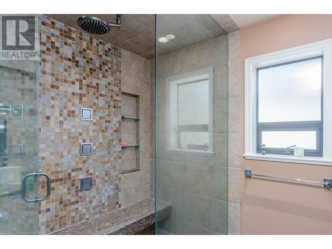 40142 Kalodon Rd, House other with 5 bedrooms, 3 bathrooms and 10 parking in Garibaldi Highlands BC | Image 16