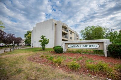 122 - 4130 Rahn Road, Condo with 2 bedrooms, 1 bathrooms and null parking in Eagan MN | Image 1