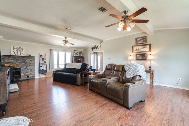 2647 N Highway 788, House other with 3 bedrooms, 2 bathrooms and null parking in Plainview TX | Image 7