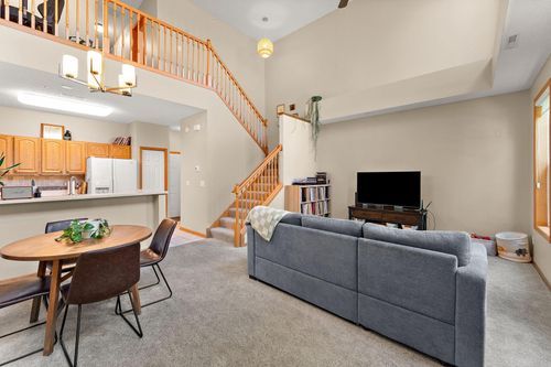 3-1610 Woodlynn Ave, MAPLEWOOD, MN, 55109-5724 | Card Image