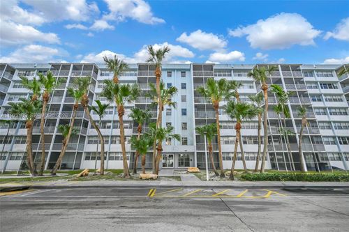 321-700 Nw 214th St, Miami Gardens, FL, 33169-2009 | Card Image