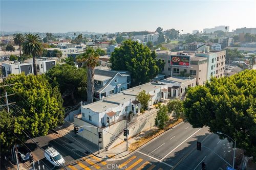 272 S Burlington, Los Angeles, CA, 90057 | Card Image