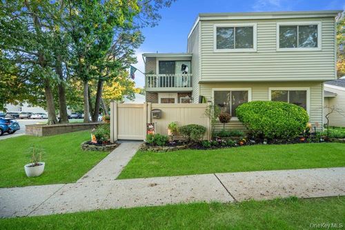 b-204 Springmeadow Dr, Holbrook, NY, 11741-4109 | Card Image