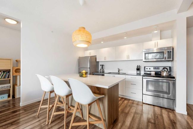 302 - 4818 Varsity Drive Nw, Condo with 2 bedrooms, 1 bathrooms and 1 parking in Calgary AB | Image 9
