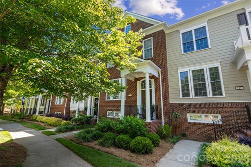 720 Passage Dr, Fort Mill, SC, 29708-6925 | Card Image
