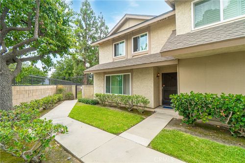 96-5950 Imperial Hwy, South Gate, CA, 90280-7156 | Card Image