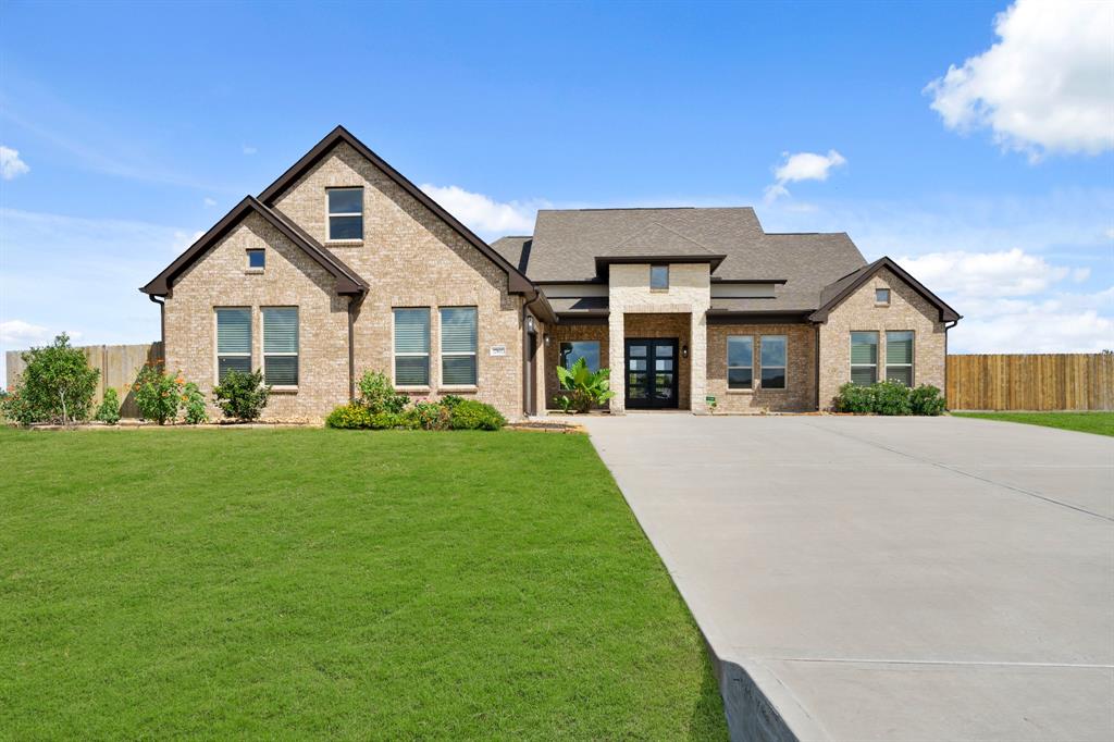 Manor Ct, Rosharon, TX 77583
