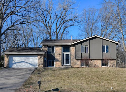 12102 Red Oak Ct S, Burnsville, MN, 55337-3312 | Card Image