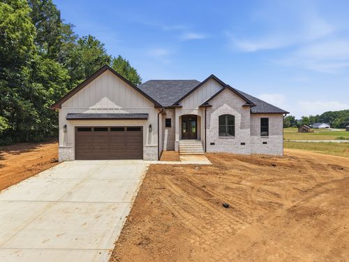 150 E Mccormick Rd, Livingston, TN, 38570-6175 | Card Image