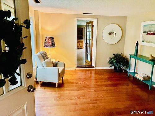 161 Jones Hollow Rd, Marlborough, CT, 06447-1144 | Card Image
