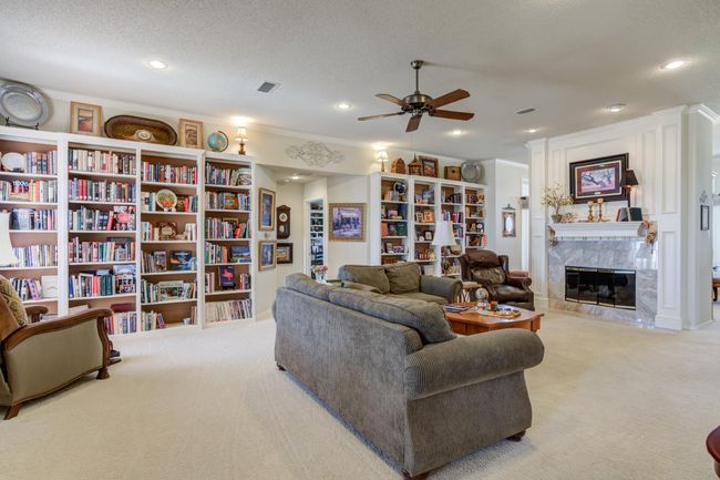 14101 E Fm 1527, Home with 3 bedrooms, 4 bathrooms and null parking in Lorenzo TX | Image 54