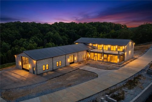 10257 Broken Bow Trl, Rogers, AR, 72756-8792 | Card Image