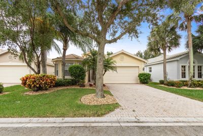 8190 Azure Coast Boulevard, House other with 3 bedrooms, 2 bathrooms and null parking in Lake Worth FL | Image 3