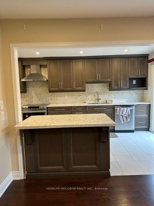 MAIN - 210 Ecclestone Dr, House other with 4 bedrooms, 3 bathrooms and 1 parking in Brampton ON | Image 18