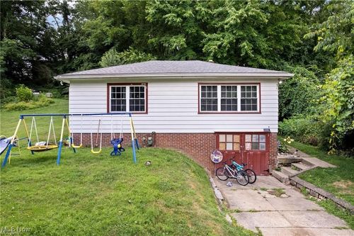 2996 Kemble Ave, Coventry Township, OH, 44319-1513 | Card Image