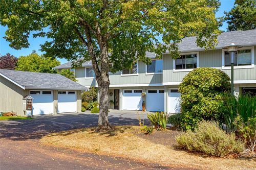 7-2020 White Birch Rd, Sidney, BC, V8L2R1 | Card Image