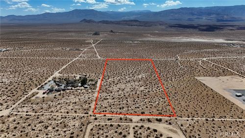 709 Pot Belly Pl, Lucerne Valley, CA, 92356 | Card Image