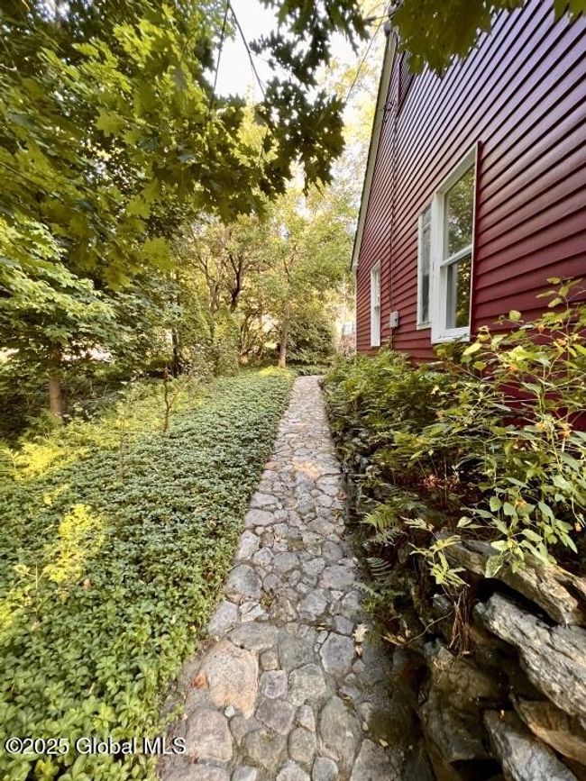 23 Grandview Terrace, House other with 5 bedrooms, 3 bathrooms and 20 parking in Out-of State VT | Image 34