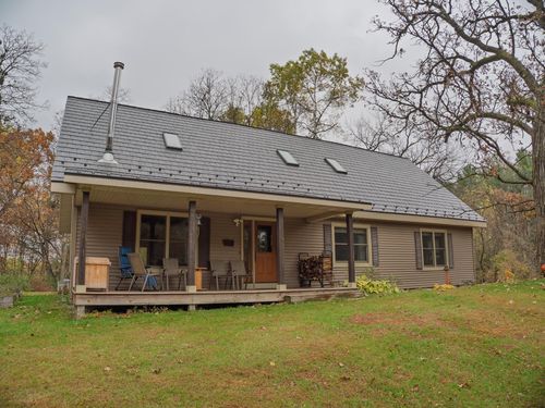 2829 Evergreen Dr, CAMBRIDGE, WI, 53523-9453 | Card Image