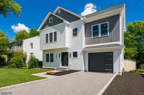 136 Lake Shore Dr, Parsippany, NJ, 07054-3900 | Card Image