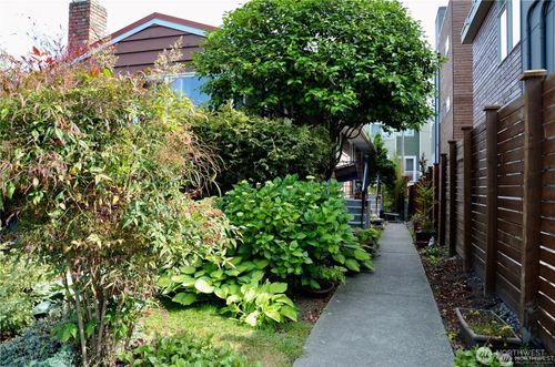 apt-3-1409 Nw 65th St, Seattle, WA, 98117-5255 | Card Image