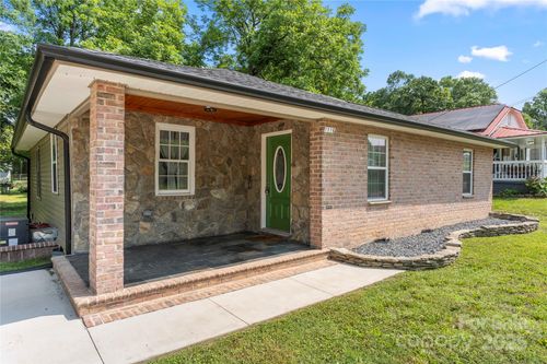 1116 S Juniper St, Kannapolis, NC, 28081-4102 | Card Image