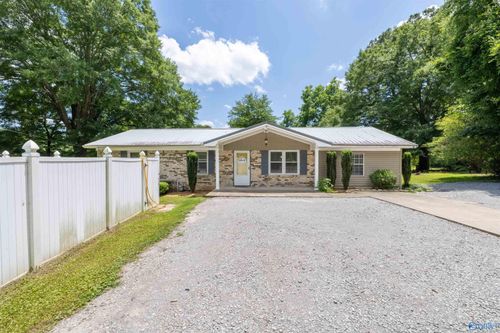 350 Lakeview Dr, Hamilton, AL, 35570-4017 | Card Image