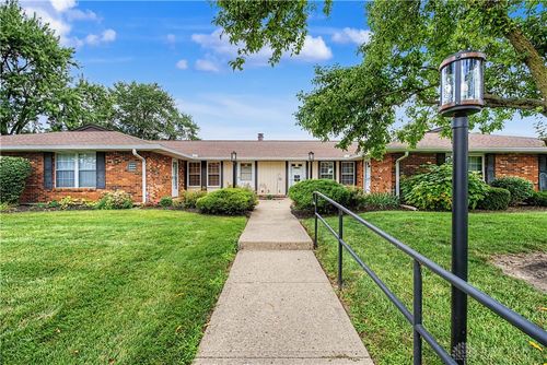 8858 Washington Colony Dr, Washingtn Twp, OH, 45458-3315 | Card Image