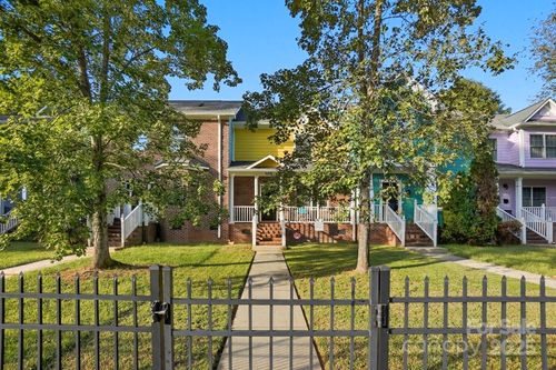 2018 Lasalle St, Charlotte, NC, 28216-4640 | Card Image