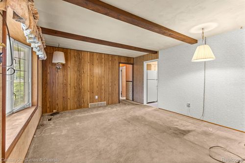 15101 Westlake St, Taylor, MI, 48180-5138 | Card Image