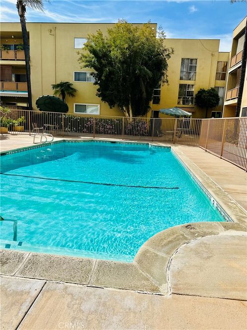 unit-117-6225 Coldwater Canyon Ave, North Hollywood, CA, 91606-3045 | Card Image