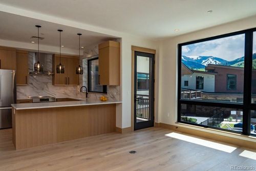 102-42 Riverfront Ln, Avon, CO, 81620 | Card Image