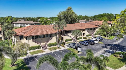 16-5205 Lake Village Dr, SARASOTA, FL, 34235-2019 | Card Image
