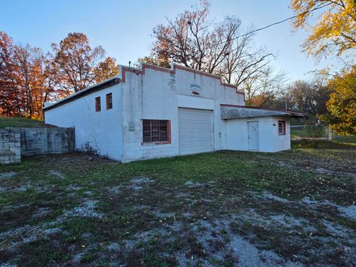 520 E Main St, Houston, MO, 65483-1418 | Card Image