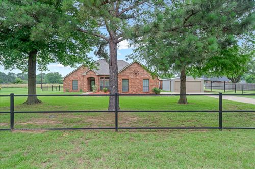 835 Harlan Rd, Combine, TX, 75159-5826 | Card Image