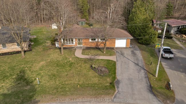 3763 Whitecap Dr, House other with 3 bedrooms, 2 bathrooms and 5 parking in Innisfil ON | Image 38