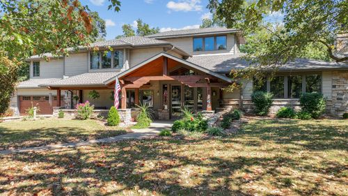 146 Country Club Dr, Nevada, MO, 64772-3027 | Card Image