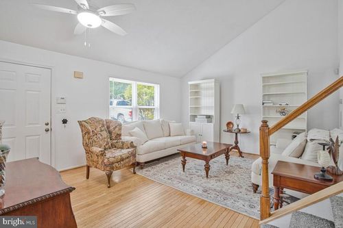1180 Bay Highlands Dr, ANNAPOLIS, MD, 21403-4726 | Card Image