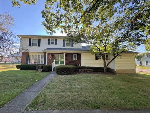 220 N Illinois St, Chrisman, IL, 61924-1043 | Card Image