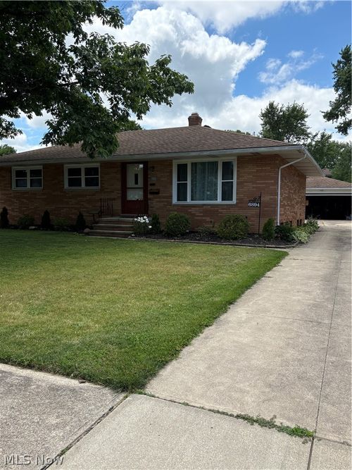 6894 Lalemant Drive, Parma, OH, 44129 | Card Image