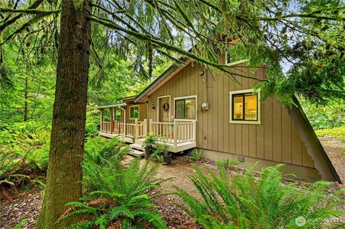 22502 N River Dr, Granite Falls, WA, 98252-8571 | Card Image